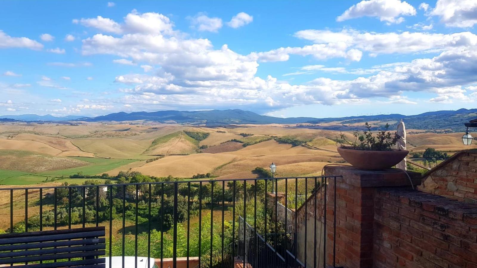 Apartamento La Casa Della Luna Terricciola Exterior foto